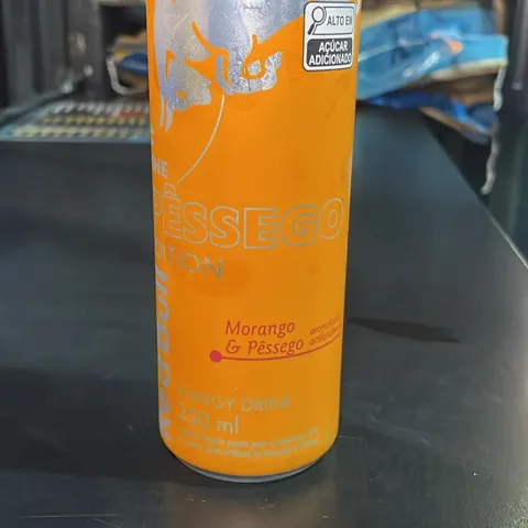 Red Bull Morango e Pêssego